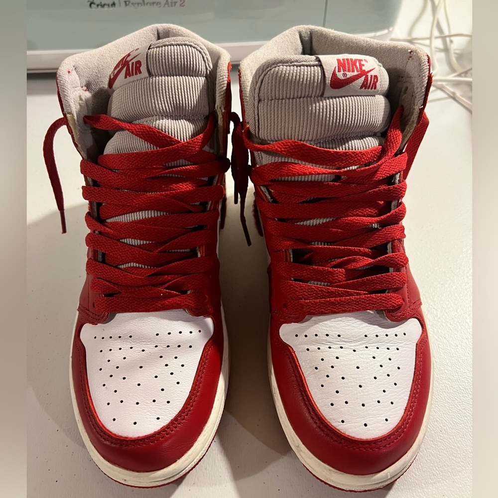 air jordan 1 high OG “newstalgia chenille” red white gray men’s size 7